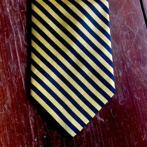 Brooks Brothers striped navy gold tie